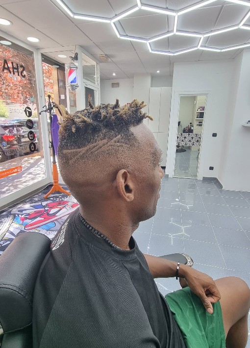 Servicio de barbería en SHALOM